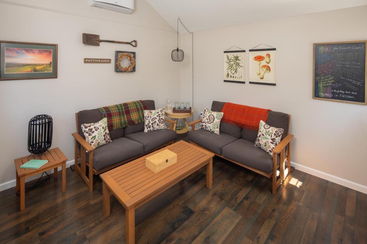 Aldrich Guest House กาลีนา ภายนอก รูปภาพ