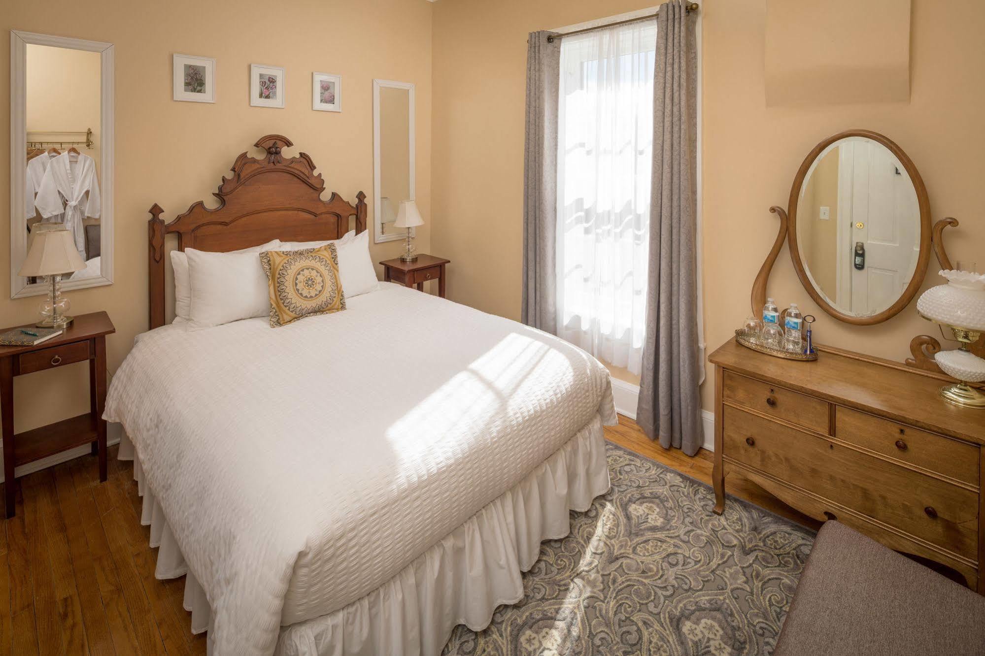 Aldrich Guest House กาลีนา ภายนอก รูปภาพ